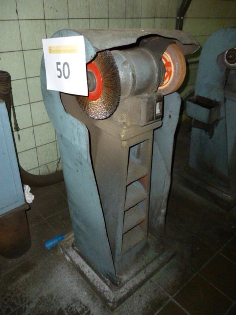 Lote 50 (Imagen 1 de 1)