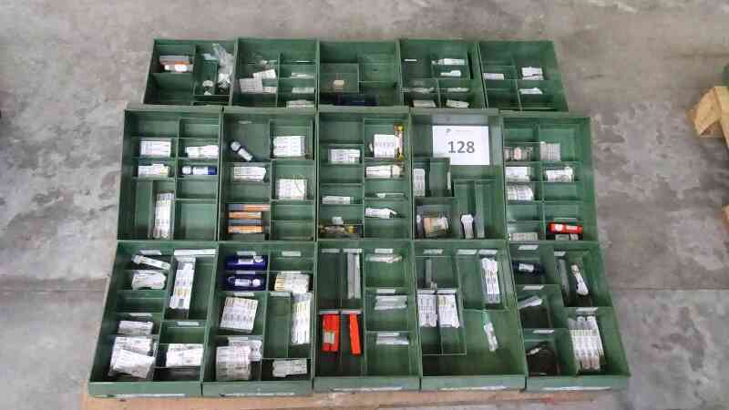 Lote 128 (Imagen 1 de 16)