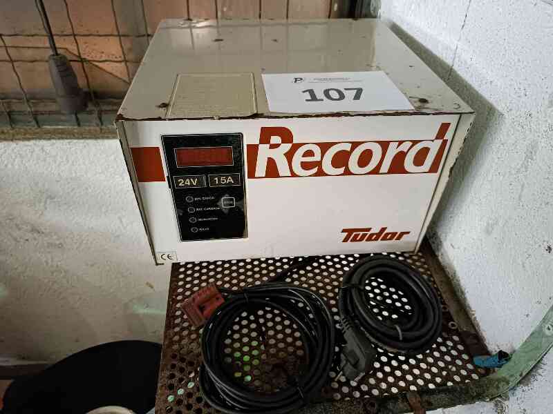 Lote 107 (Imagen 1 de 4)