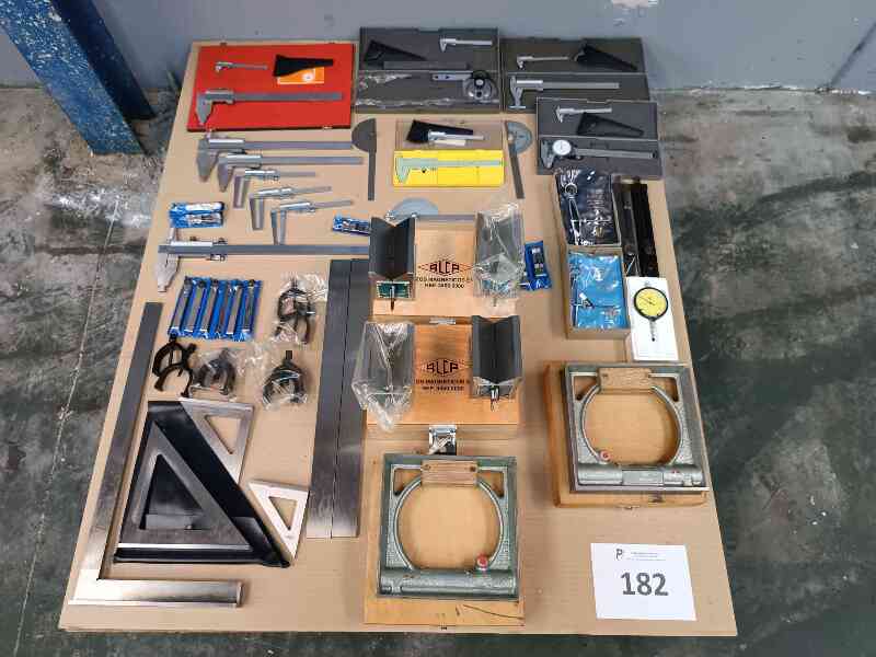 Lote 182 (Imagen 1 de 18)