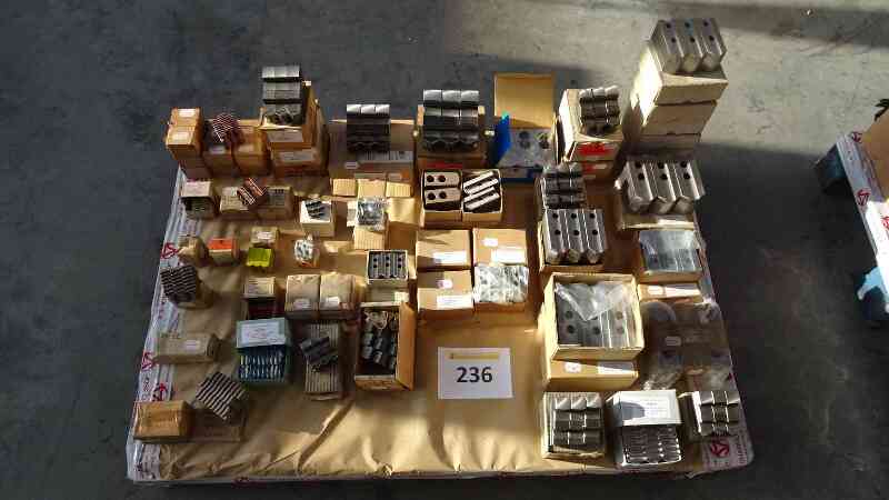 Lote 236 (Imagen 1 de 17)