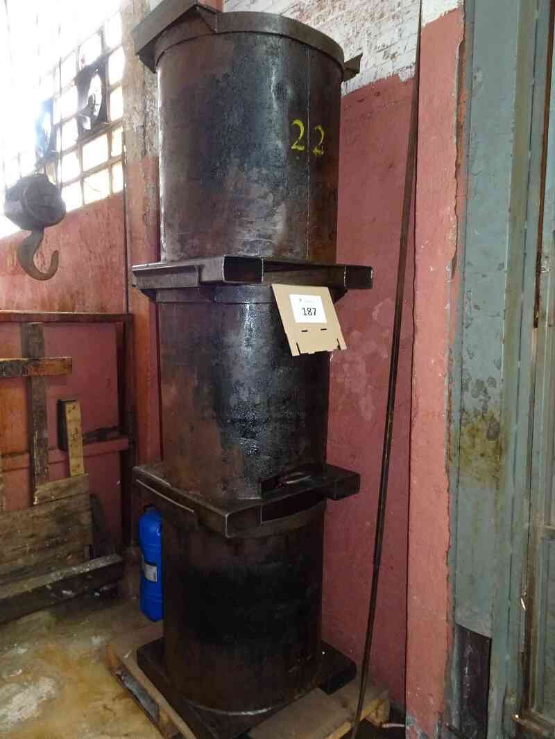 Lote 187 (Imagen 1 de 3)