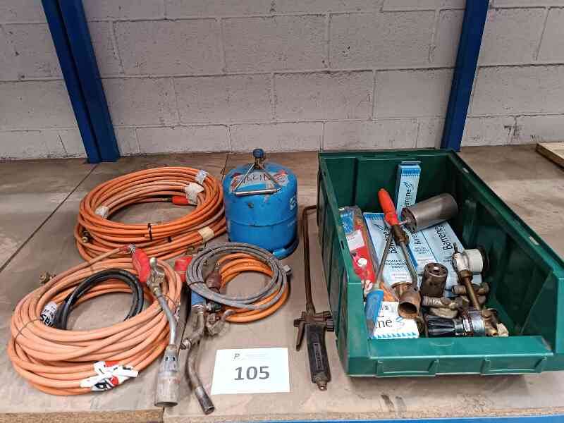 Lote 105 (Imagen 1 de 6)