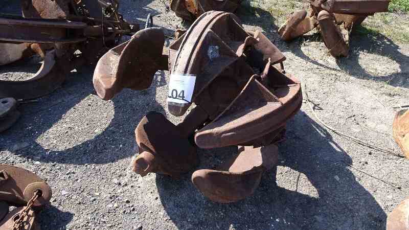 Lote 104 (Imagen 1 de 3)