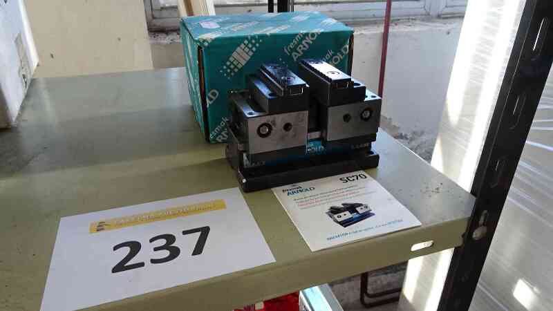 Lote 237 (Imagen 1 de 6)