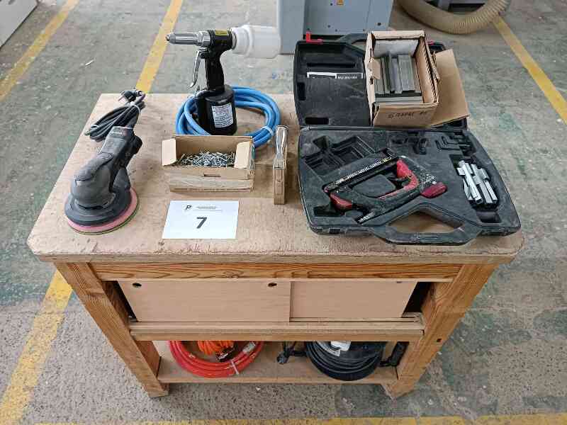 Lote 7 (Imagen 1 de 22)