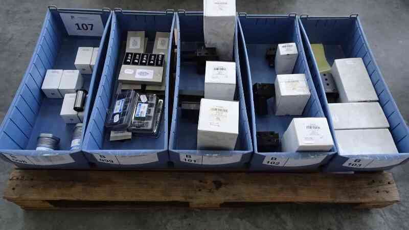 Lote 107 (Imagen 1 de 20)