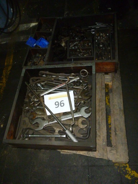 Lote 96 (Imagen 1 de 1)