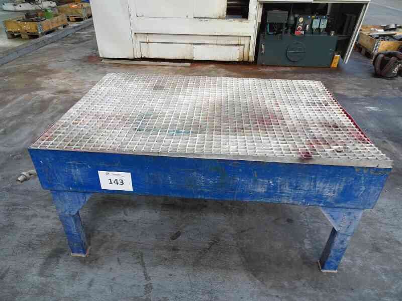 Lote 143 (Imagen 1 de 2)