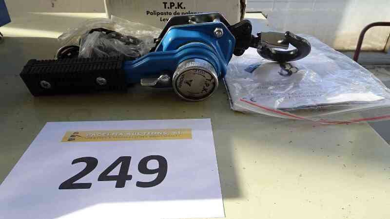 Lote 249 (Imagen 1 de 2)