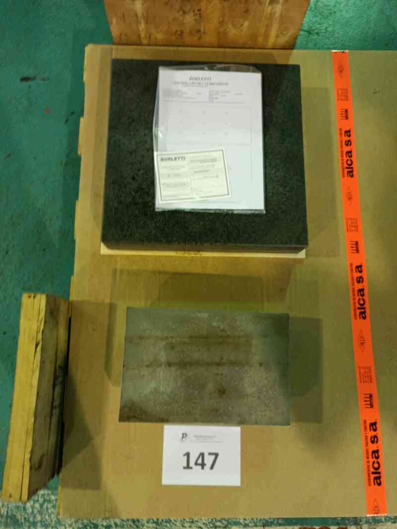Lote 147 (Imagen 1 de 6)