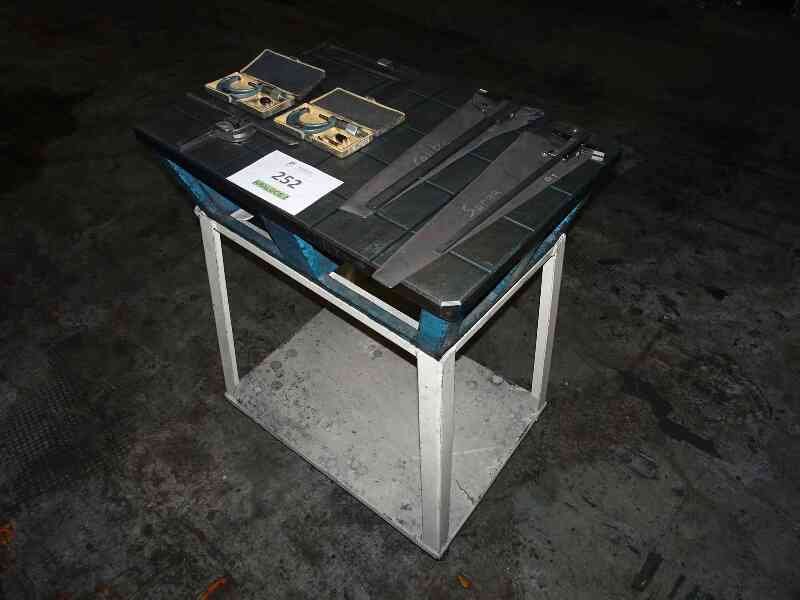 Lote 252 (Imagen 1 de 6)