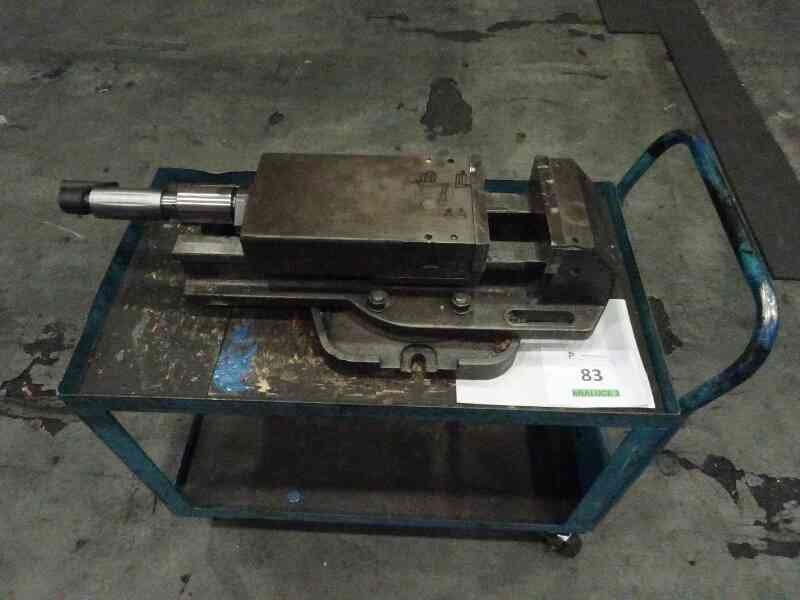 Lote 83 (Imagen 1 de 4)