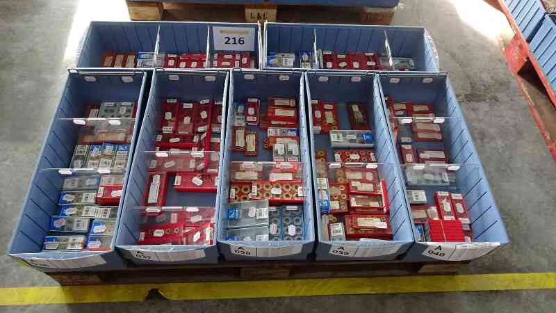 Lote 216 (Imagen 1 de 24)