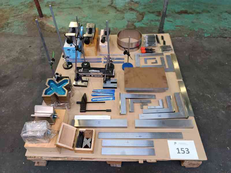 Lote 153 (Imagen 1 de 21)