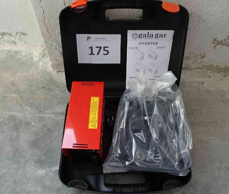 Lote 175 (Imagen 1 de 5)