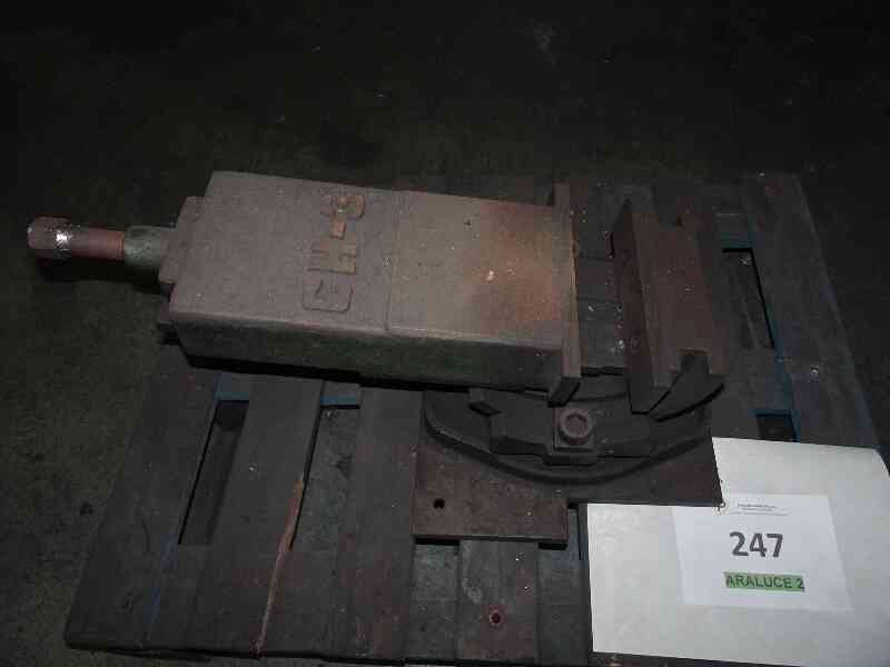 Lote 247 (Imagen 1 de 3)