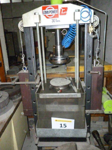 Lote 15 (Imagen 1 de 1)