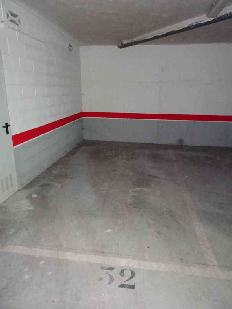 Lote 33 (Imagen 1 de 14)