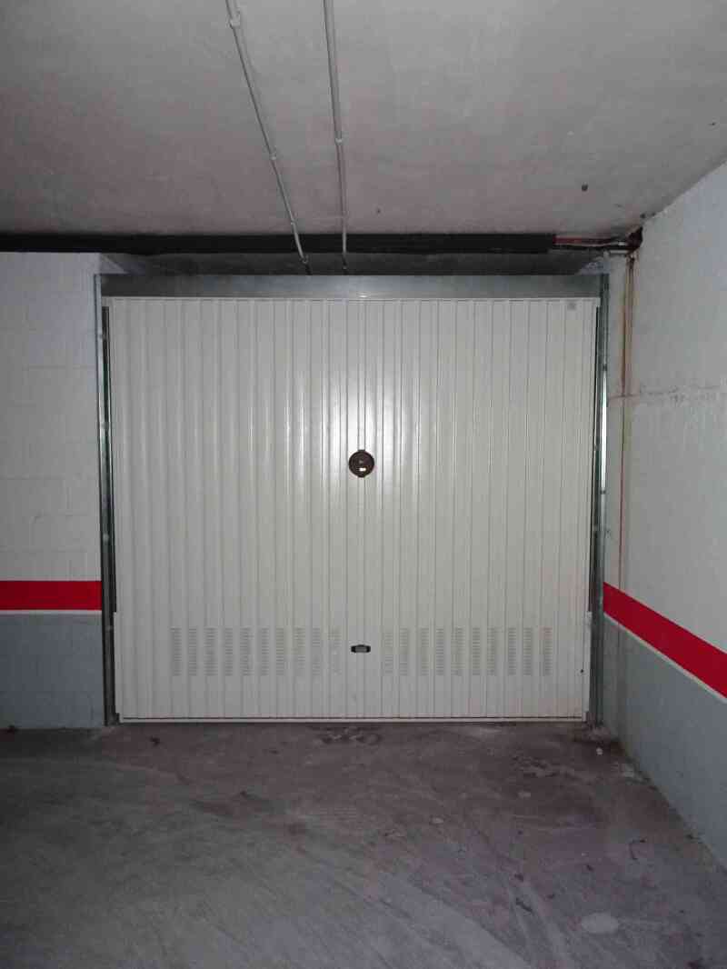 Lote 34 (Imagen 1 de 15)